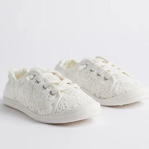 NWT Torrid Eyelet White Sneaker